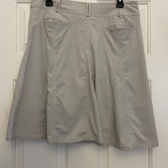 ATHLETA khaki performance SKort--Sz 10 - Picture 2 of 4